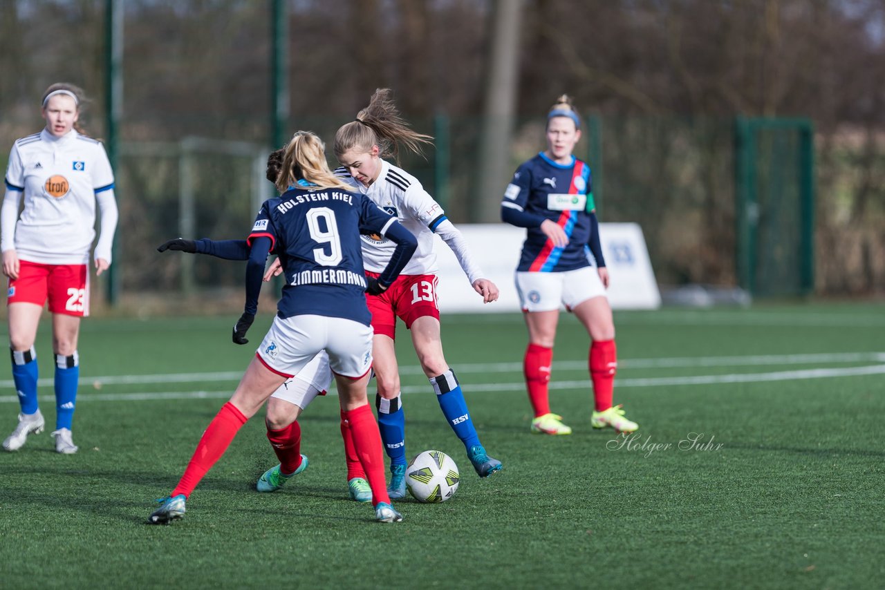 Bild 90 - wBJ HSV - F Holstein Kiel : Ergebnis: 0:6